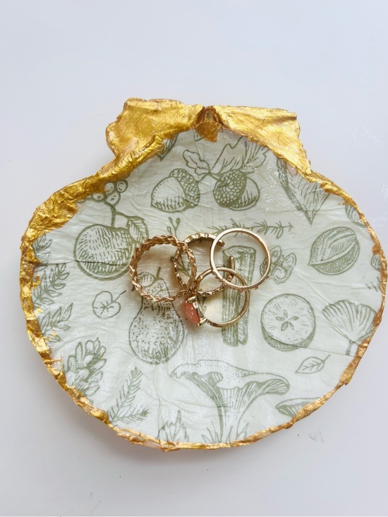 Jewelry - Handmade Scallop Shell Trinket Dish w/ decoupage green autumnal design
